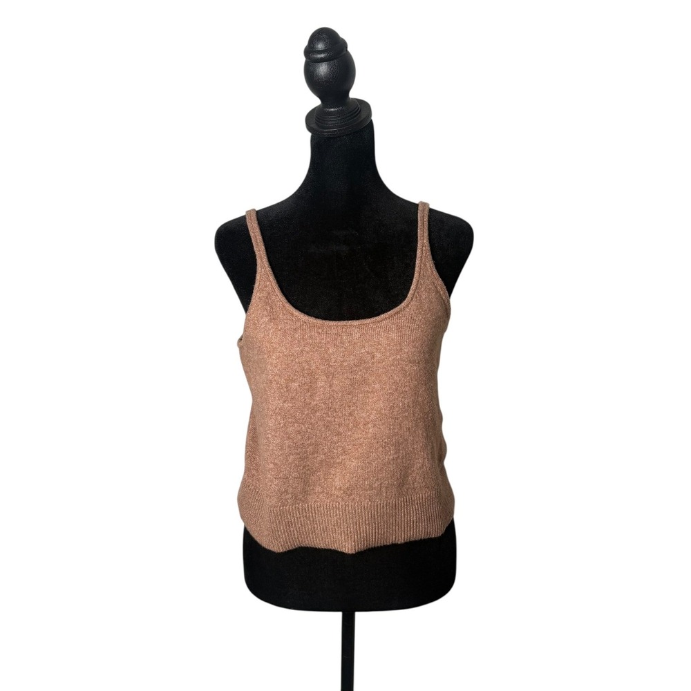 Old Navy Cozy Knit Sweater Tank Top Womens M Cropped Scoop Neck Cami Layering